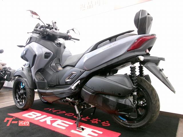ヤマハ トリシティ300 ワイズギア製スポーツスクリーン