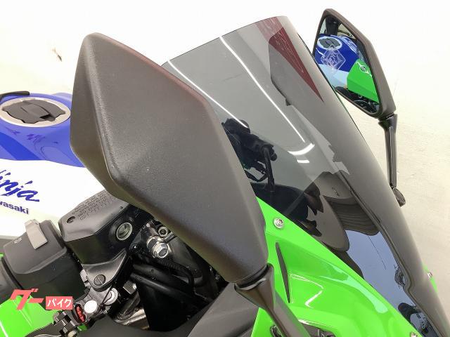 カワサキ ニンジャZX－4RR 40周年記念カラー トリックスター製
