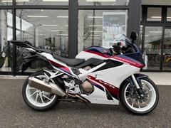 ホンダ　ＶＦＲ８００Ｆ　ドリーム優良認定車　Ｒキャリア　ＵＳＢ