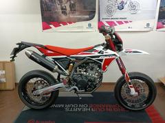 ＦＡＮＴＩＣ　ＸＥＦ２５０　ＴＲＡＩＬ　モタード仕様（オフロードホイール有）