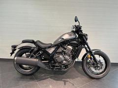 ホンダ　レブル１１００　ＥＴＣ，グリップヒーター標準装備