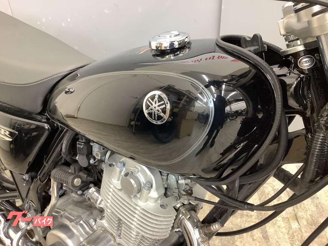 ヤマハ SR400 ワイズギア製モデレートスクリーン装備