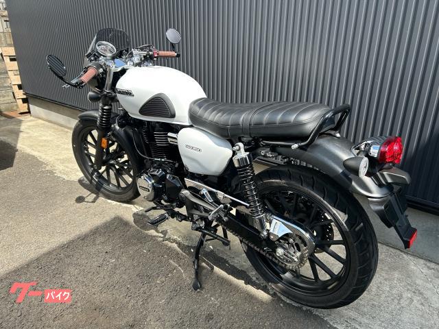ホンダ GB350 マットパールグレアホワイト セパハン仕様｜（株