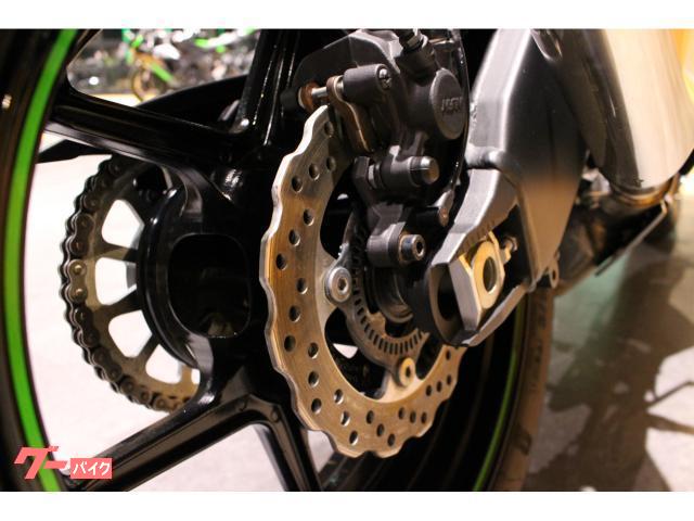 カワサキ Ninja ZX－6R 2021年モデル USB電源
