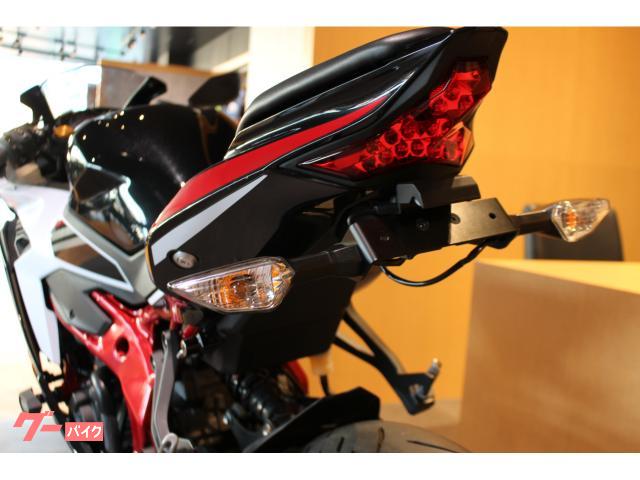 カワサキ Ninja ZX－25R SE フェンダ－レスKIT USB