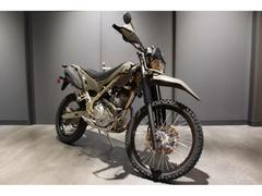 カワサキ　ＫＬＸ２３０シェルパ　ハンドガ−ド　アルミスキッドプレ−ト　テーパ−ドアルミハンドルバ−装備