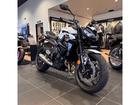 ストリートトリプル765R／2025モデル／認定中古車／120馬力／80Nm／クイックシフター／純正オプション付属