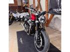 スピードツイン1200／2025モデル／認定中古車／105馬力／112Nm／ライディングモード／USBポート
