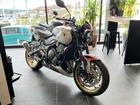 トライデント800