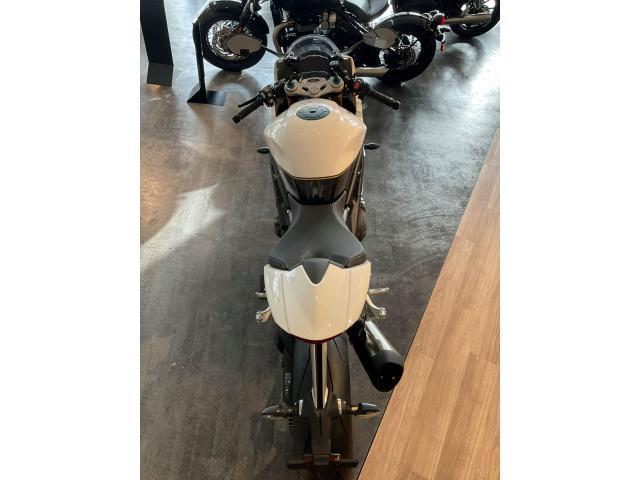 スピードトリプル1200RR