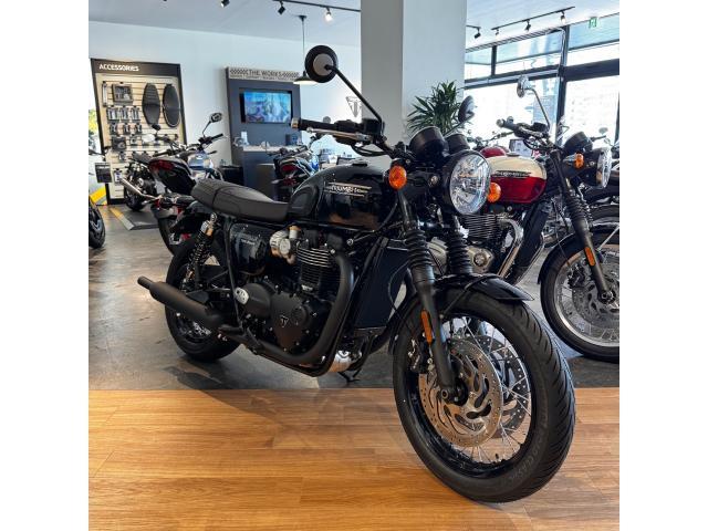 ボンネビルT120ブラック