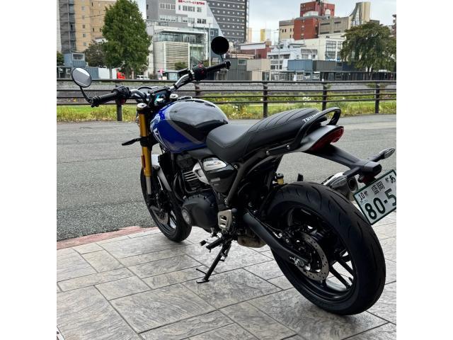 スピード400 2025モデル USB電源標準装備