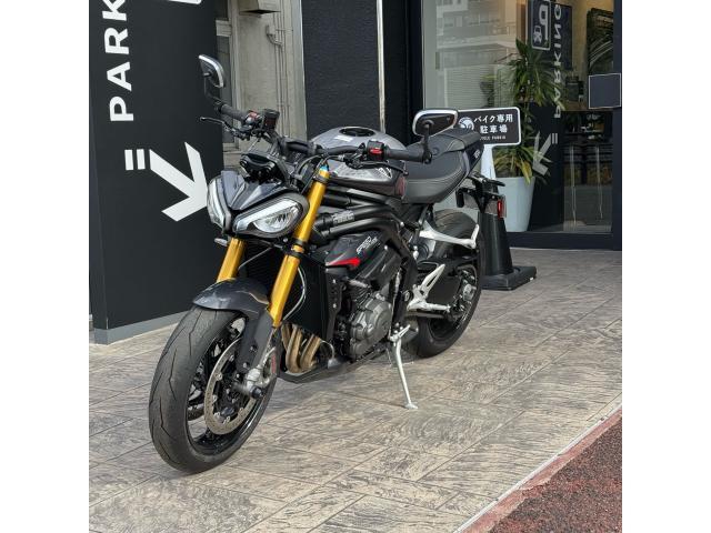 スピードトリプル1200RS／純正オプション付属／183馬力／128Nm ／オーリンズ電子サスペンション／スマートフォン連携機能