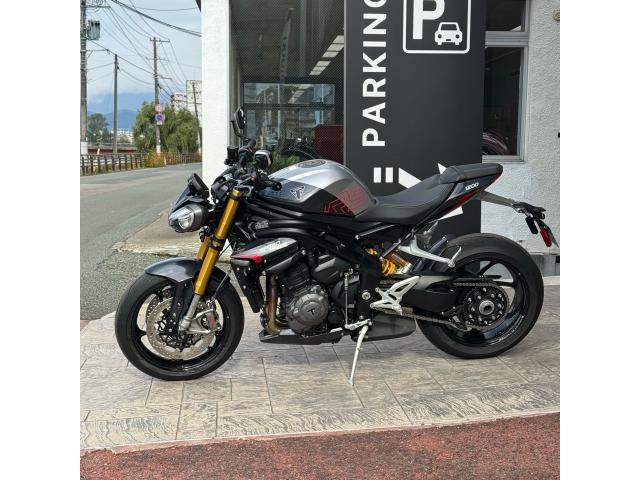スピードトリプル1200RS／純正オプション付属／183馬力／128Nm ／オーリンズ電子サスペンション／スマートフォン連携機能