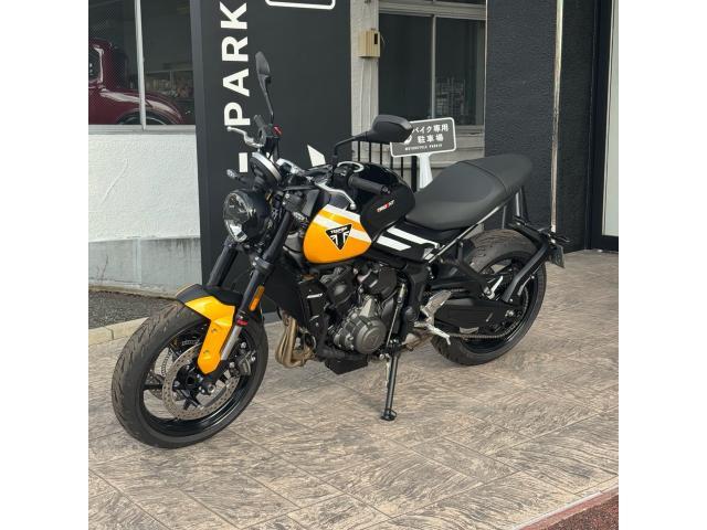 トライデント660／新型2025モデル／クイックシフター／スマホ連携機能／クルーズコントロール／スポーツモード