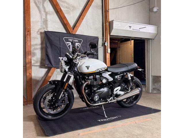 スピードツイン1200／2025モデル／認定中古車／105馬力／112Nm／ライディングモード／USBポート