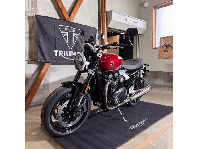 スピードツイン1200／2025モデル／認定中古車／105馬力／112Nm／ライディングモード／USBポート