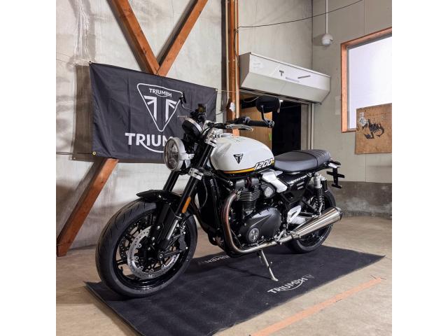 スピードツイン1200／2025モデル／認定中古車／105馬力／112Nm／ライディングモード／USBポート