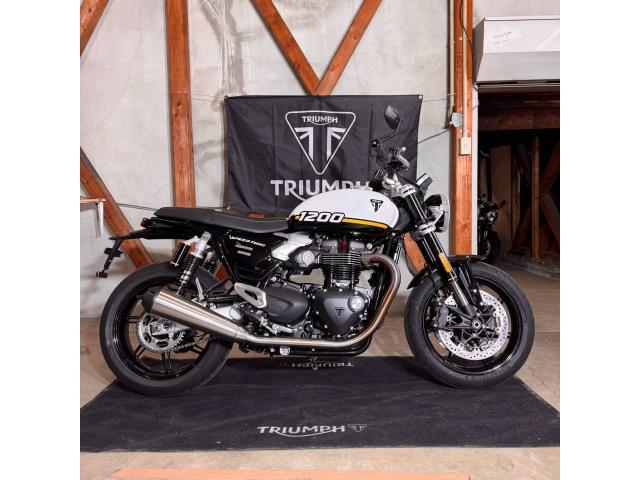 スピードツイン1200／2025モデル／認定中古車／105馬力／112Nm／ライディングモード／USBポート