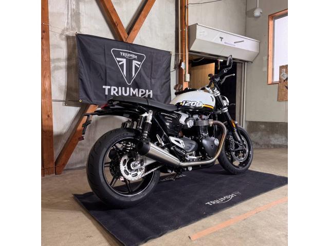 スピードツイン1200／2025モデル／認定中古車／105馬力／112Nm／ライディングモード／USBポート