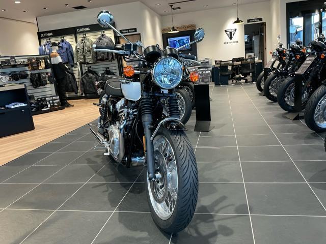 ボンネビルT120／2025モデル／80馬力／105Nm ／王道クラシックスタイル／アナログツインメーター／ブレンボ製ブレーキ／