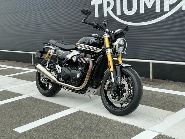 スピードツイン1200RS／認定中古保証付き／タンクパッド／サンプガード／フォークプロテクター／エンジンプロテクター