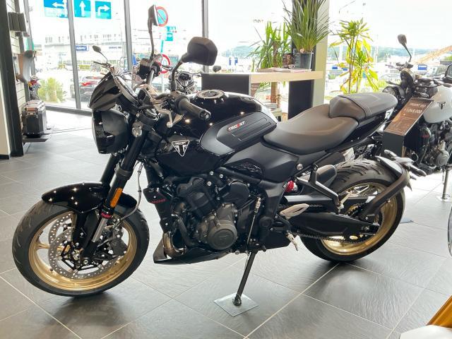 トライデント800
