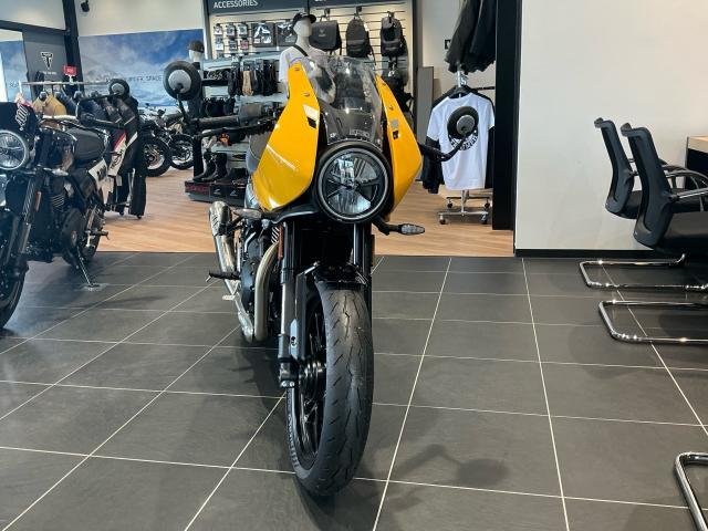 スラクストン400