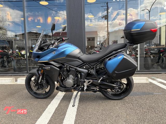 TRIUMPH 800 — миниатюра 2