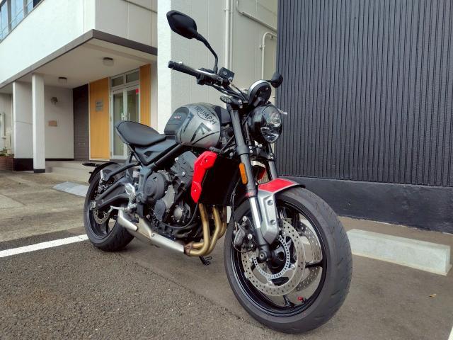 トライデント660