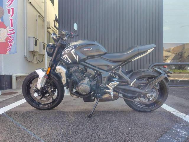 トライデント660