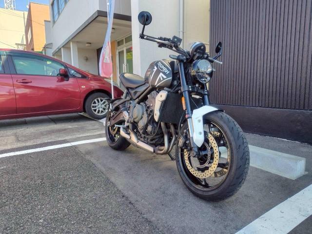 トライデント660
