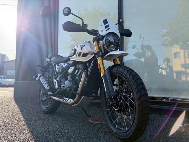 スクランブラー400XC