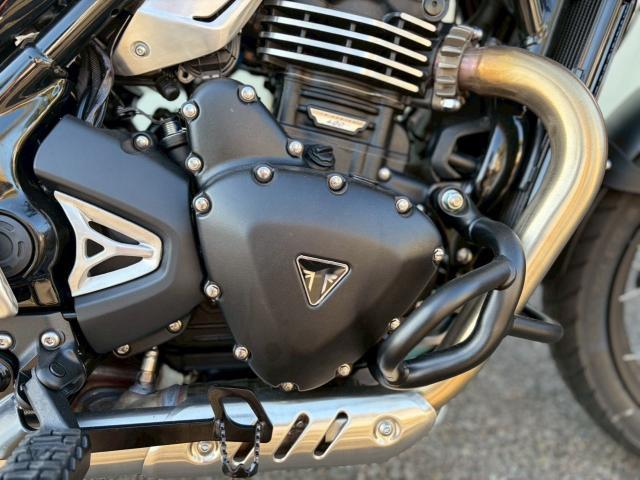 スクランブラー400XC