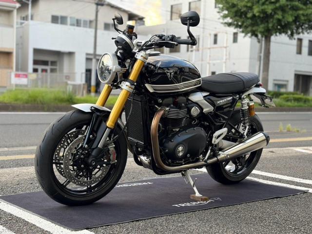 スピードツイン1200RS／CR－1ガラスコート／フェンダーレス／極小ウインカー
