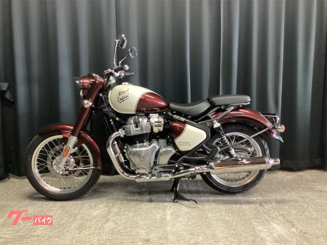 ＣＬＡＳＳＩＣ６５０　レッド／２０２５年モデル