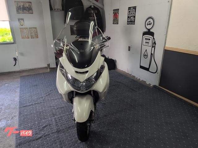 スズキ スカイウェイブ400 ロングスクリーン GIVIトップケース
