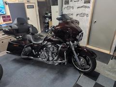 ＨＡＲＬＥＹ−ＤＡＶＩＤＳＯＮ　ＦＬＨＸ　ストリートグライド　バンスマフラー　バックギア　ツアーバッグ　他カスタム多数