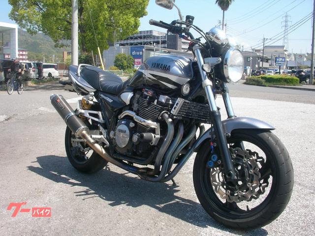 ヤマハ ＸＪＲ１３００ ２００２年モデル ＹＯＳＩＭＵＲＡマフラー ブレンボマスターシリンダー｜ＧＡＲＡＧＥ  ＳＡＬＥ｜新車・中古バイクなら【グーバイク】