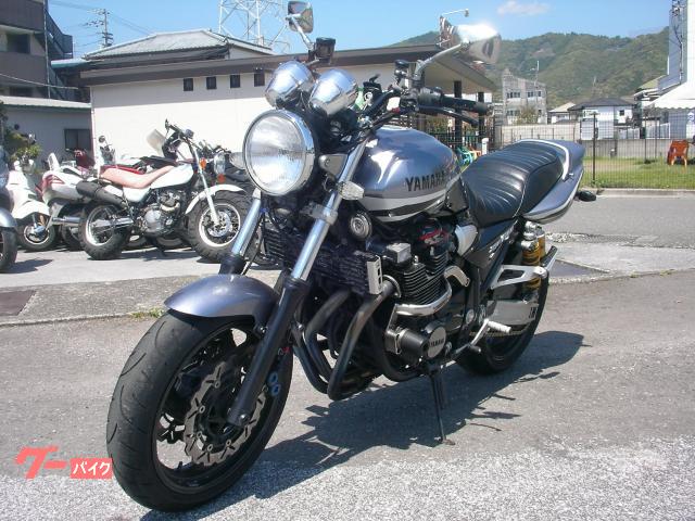 ヤマハ XJR1300 2002年モデル YOSIMURA