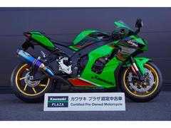 カワサキ　Ｎｉｎｊａ　ＺＸ−１０Ｒ　マルケジーニ製ホイール　ＢＥＥＴマフラー　　ＢＥＥＴバックステップ　ＥＴＣ　ステアリングダンパー