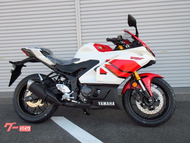 Yamaha YZF-R25 70th Anniversary Edition — миниатюра 2