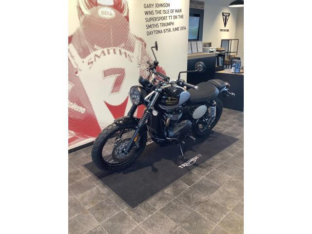 スクランブラー900