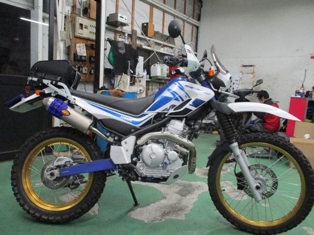 SEROW250に「SP忠男 POWER BOX」と「FMF POWERCORE 4SA 」を取り付けてみました。その２｜バイクの整備・メンテナンス・修理なら【グーバイク】