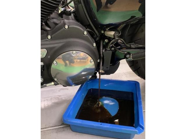 スポーツスターエンジンオイル交換