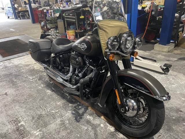 ハーレーダビッドソン（Harley-Davidson） FLHCS ソフテイル