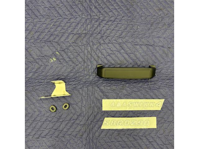 取付け部品