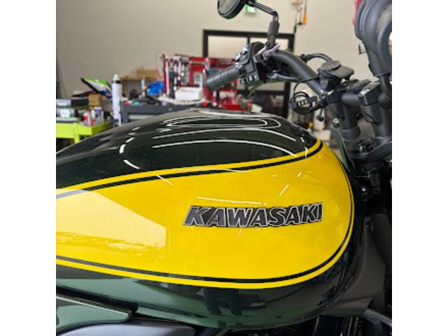 2026 Z900RS Black Ball Edition 右タンクエンブレム