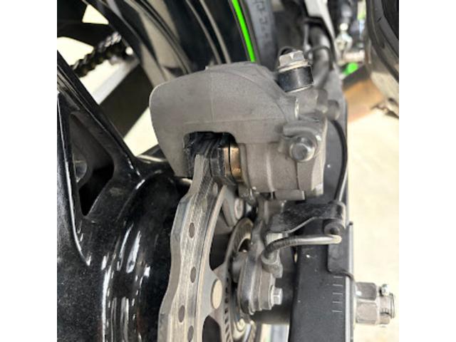Rブレーキパッド交換