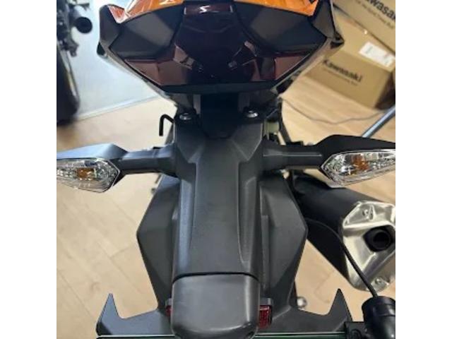 カワサキ　Z400 リアウインカーリコール作業